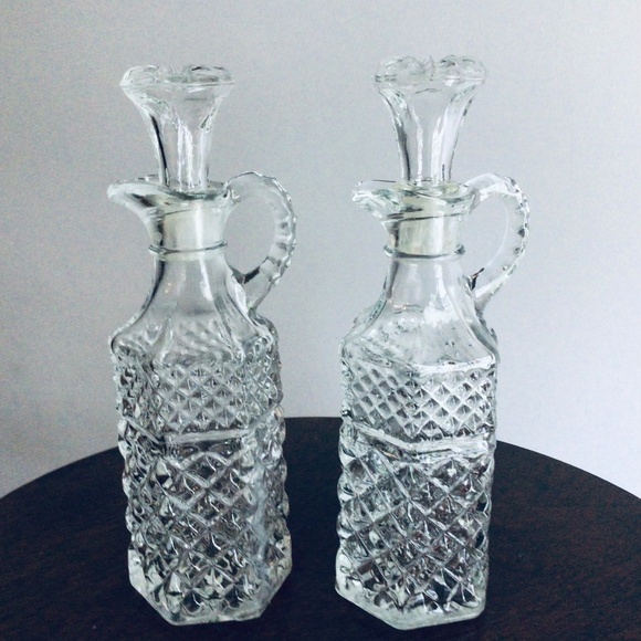 Vintage Anchor Hocking Wexford Glass Cruets, Pair Glass Cruets, Vintage Glass - Picture 1 of 4